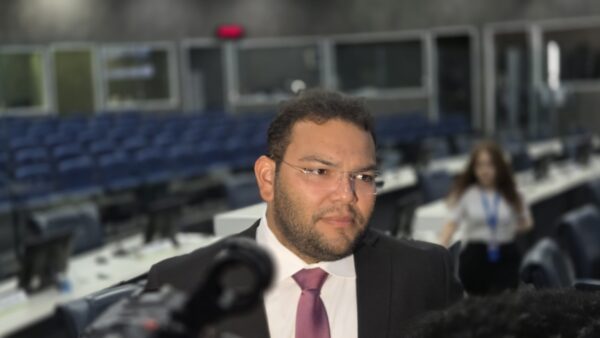Fernando Lima diz que solicitação de ida de Silvio Mendes à Câmara Municipal não é oposição ao prefeito