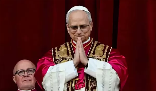 A primeira missa de Leão XIV, “queremos ser um pequeno fermento de esperança”