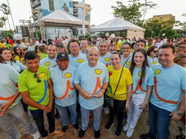 Prefeito Silvio Mendes participa da 30ª edição da Caminhada da Fraternidade