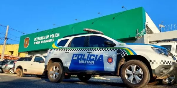 Homem é conduzido por suspeita de violência contra a própria mulher em Altos