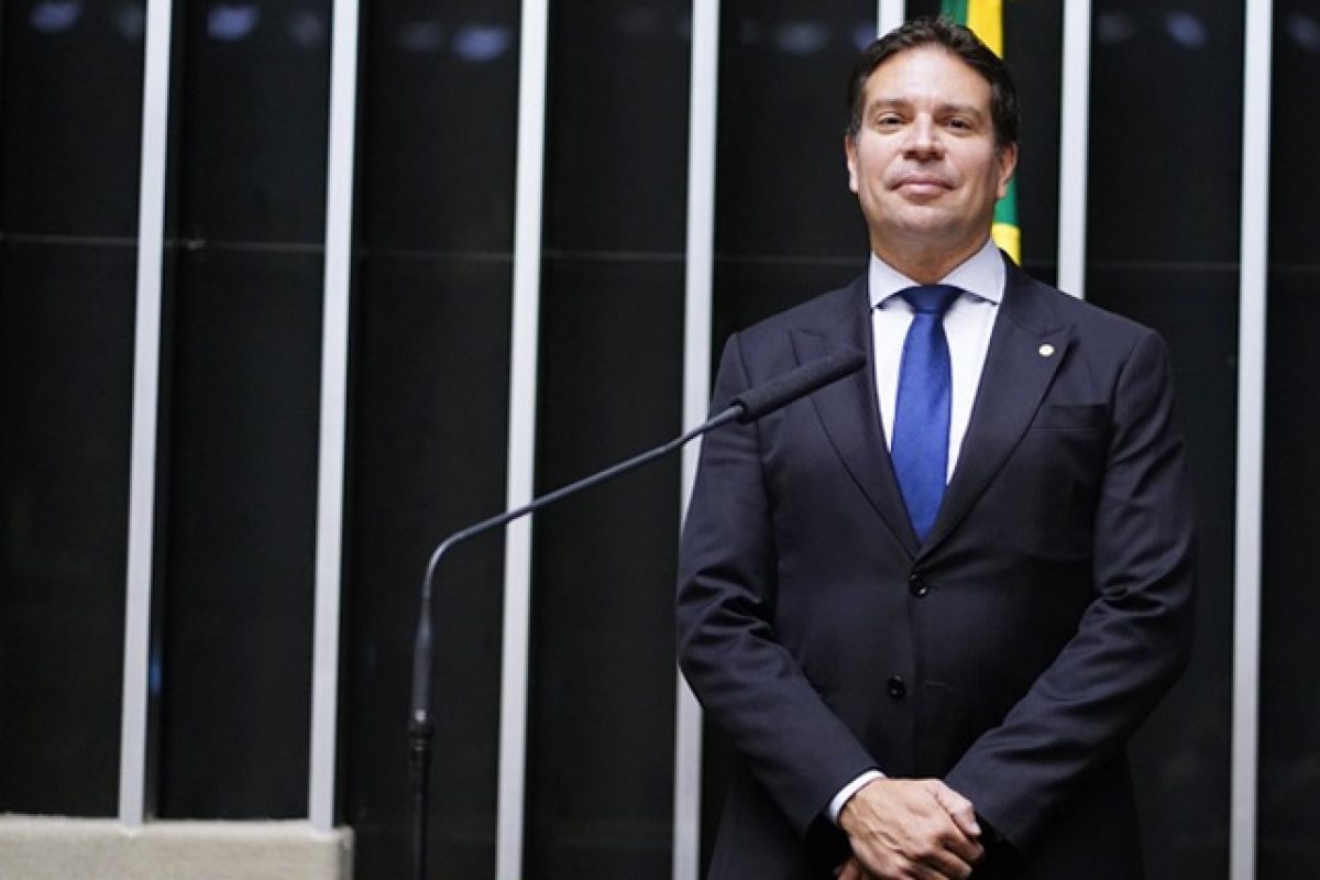 Câmara dos Deputados vota pela suspensão da ação penal contra Alexandre Ramagem