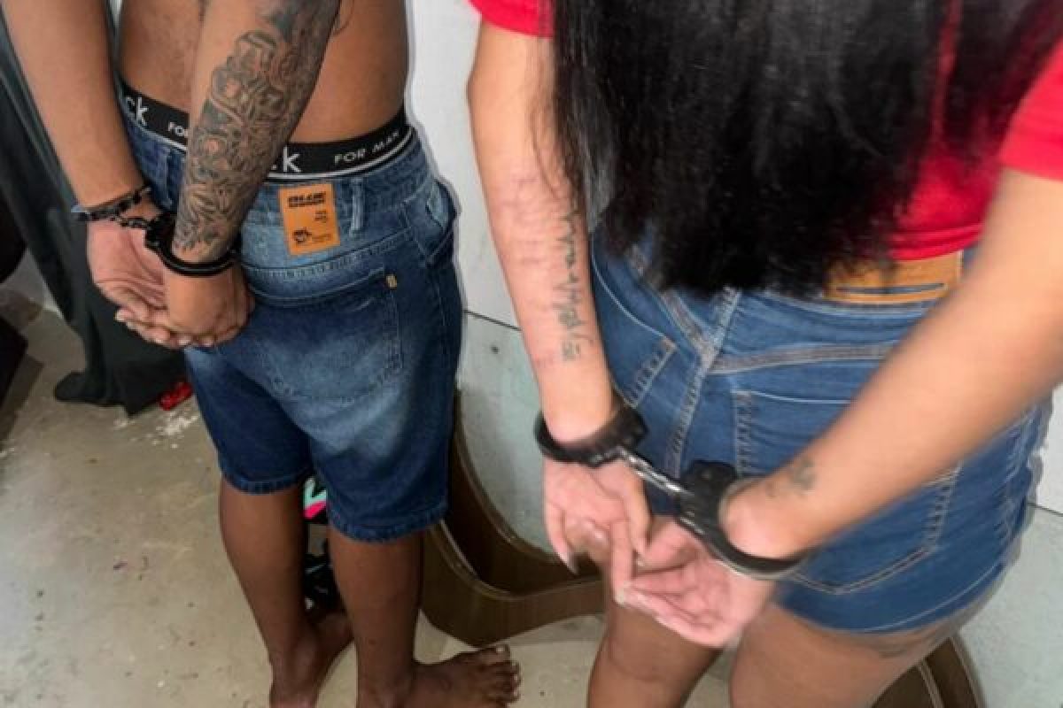 Ana Azevedo e namorado Rangel foram presos por porte ilegal de arma de fogo; havia um mandado de prisão referente a ligação com facções