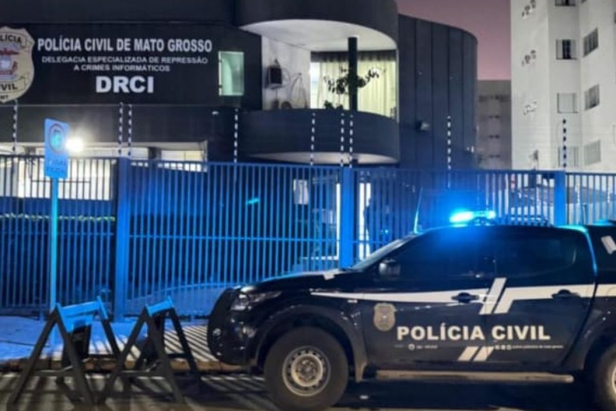 Adolescente é suspeito de integrar grupo de apologia ao nazismo e automutilação