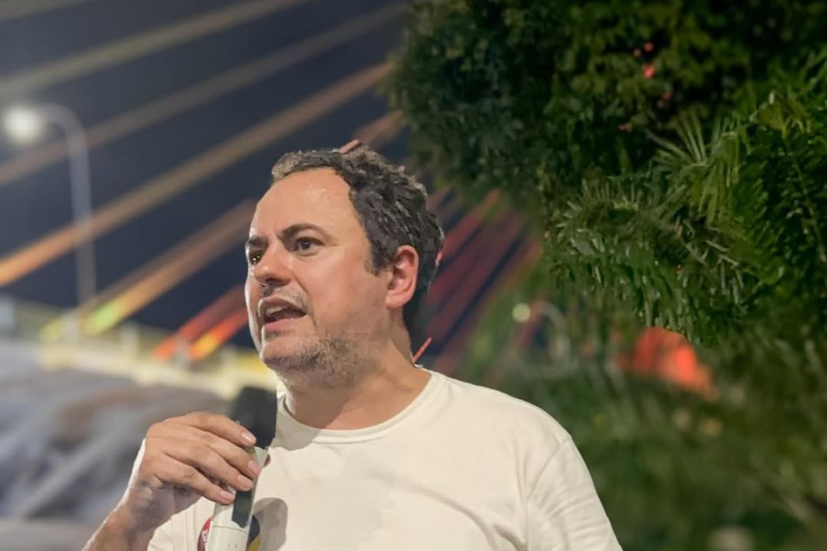 Em Teresina, deputado Glauber Braga afirma que cassação é perseguição de Arthur Lira