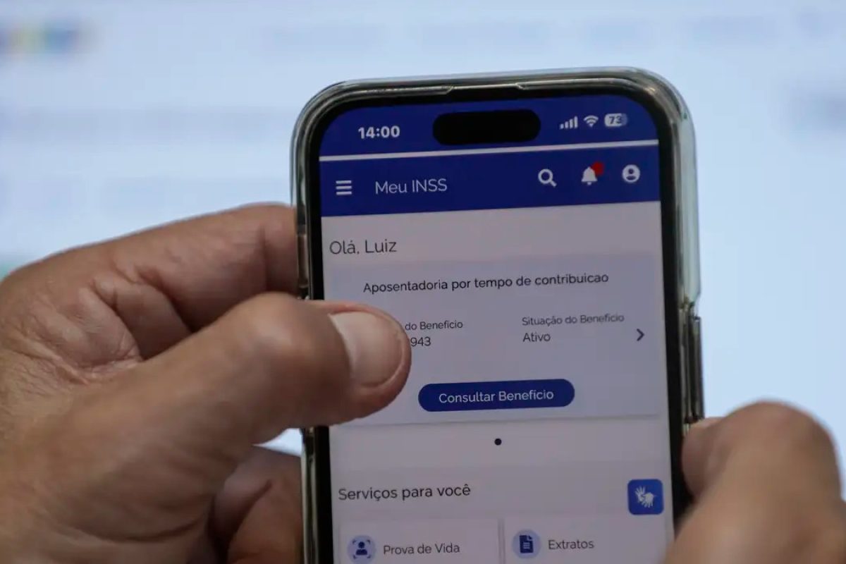 Aposentados e pensionistas podem receber reembolso de descontos ilegais
